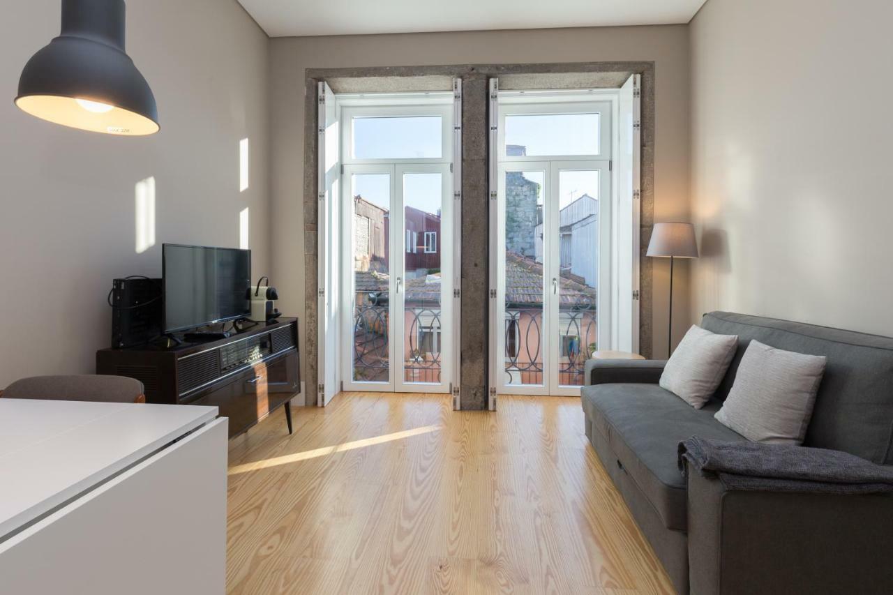 Porto And Clerigos Views By Porto City Hosts Екстер'єр фото